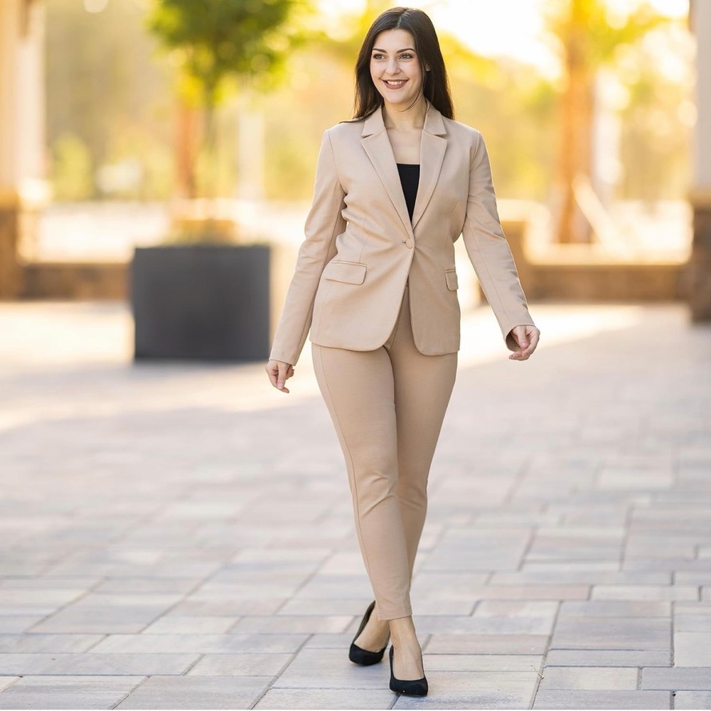 MARY CRAFTS Women's Tan Pantsuit Size 6